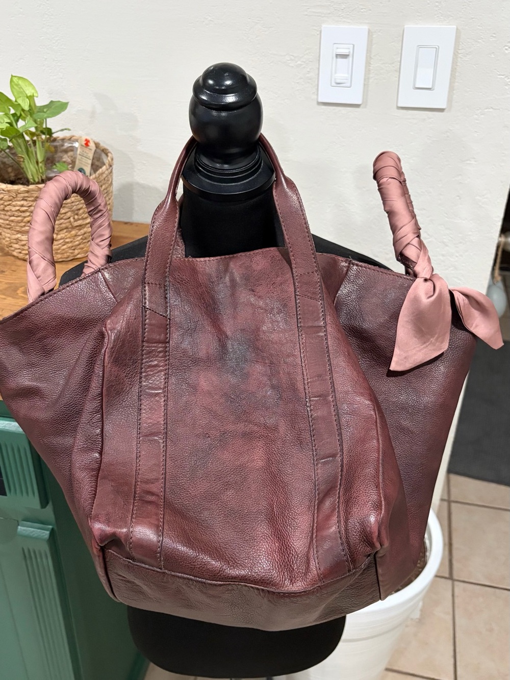Free People Leslie Burgundy Leather Tote - Picture 3 of 12